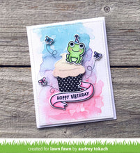 Load image into Gallery viewer, stitched cupcake